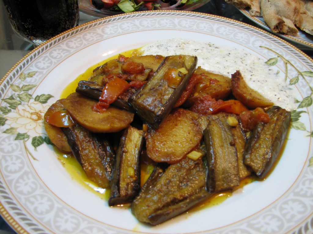 Di San Xian - en vegetarisk rätt med aubergine, paprika och potatis Foto: Di San Xian